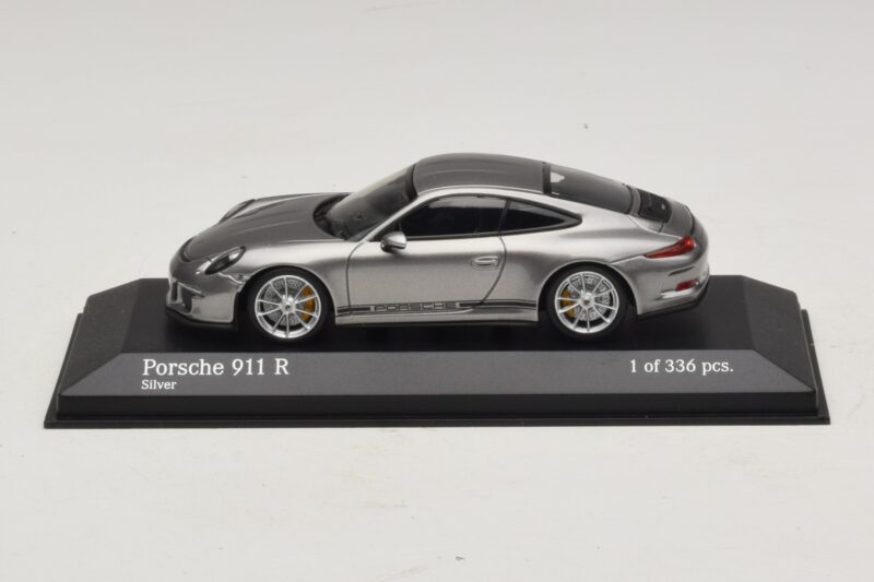 Porsche 911 991.1 R Sidabrinis Minichamps 1:43 410066224 Metalas