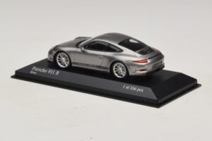 Porsche 911 991.1 R Sidabrinis Minichamps 1:43 410066224 Metalas - nuotrauka 3 iš 5