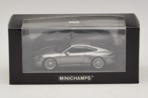 Porsche 911 991.1 R Sidabrinis Minichamps 1:43 410066224 Metalas - nuotrauka 5 iš 5