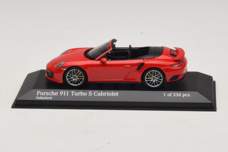 Porsche 911 991.1 Turbo S Kabrioletas Raudonas Minichamps 1:43 410067180 Metalas