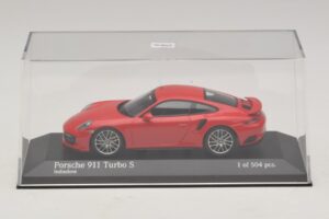 Porsche 911 991.1 Turbo S Raudonas Minichamps 1:43 410067170 Metalas - nuotrauka 4 iš 5