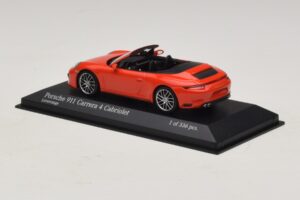 Porsche 911 991.2 Carrera 4 Kabrioletas Oranžinis Minichamps 1:43 410067231 Metalas - nuotrauka 3 iš 5