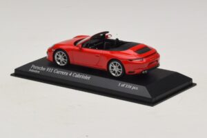 Porsche 911 991.2 Carrera 4 Kabrioletas Raudonas Minichamps 1:43 410067230 Metalas - nuotrauka 3 iš 5
