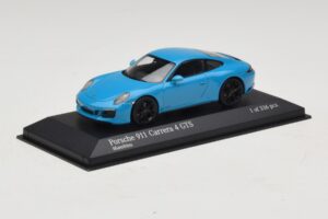 Porsche 911 991.2 Carrera 4 GTS Miami Blue Minichamps 1:43 410067322 Metalas - nuotrauka 2 iš 5