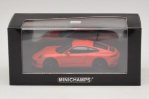 Porsche 911 991.2 Carrera 4 GTS Oranžinis Minichamps 1:43 410067321 Metalas - nuotrauka 5 iš 5