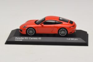 Porsche 911 991.2 Carrera 4S Oranžinis Minichamps 1:43 410067241 Metalas