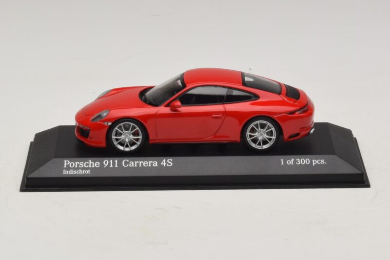 Porsche 911 991.2 Carrera 4S Raudonas Minichamps 1:43 410067240 Metalas
