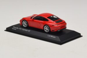 Porsche 911 991.2 Carrera 4S Raudonas Minichamps 1:43 410067240 Metalas - nuotrauka 3 iš 5