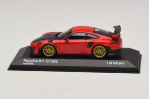 Porsche 911 991.2 GT2 RS Raudonas Minichamps 1:43 410067227 Metalas