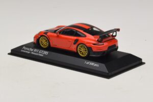 Porsche 911 991.2 GT2 RS Weissach Package Oranžinis Minichamps 1:43 410067224 Metalas - nuotrauka 3 iš 5