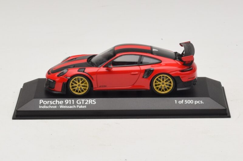 Porsche 911 991.2 GT2 RS Weissach Package Raudonas Minichamps 1:43 410067221 Metalas