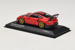 Porsche 911 991.2 GT2 RS Weissach Package Raudonas Minichamps 1:43 410067221 Metalas - nuotrauka 3 iš 5
