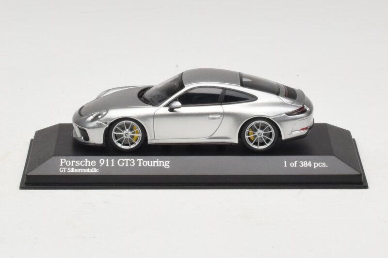 Porsche 911 991.2 GT3 Touring Sidabrinis Minichamps 1:43 410067422 Metalas