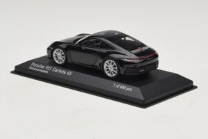 Porsche 911 992 Carrera 4S Juoda Metalik Minichamps 1:43 410069320 Metalas - nuotrauka 3 iš 5