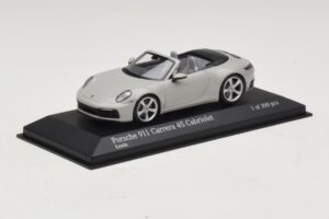 Porsche 911 992 Carrera 4S Kabrioletas Pilkas Minichamps 1:43 410069331 Metalas - nuotrauka 2 iš 5