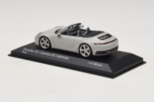 Porsche 911 992 Carrera 4S Kabrioletas Pilkas Minichamps 1:43 410069331 Metalas - nuotrauka 3 iš 5