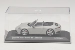 Porsche 911 992 Carrera 4S Kabrioletas Pilkas Minichamps 1:43 410069331 Metalas - nuotrauka 4 iš 5