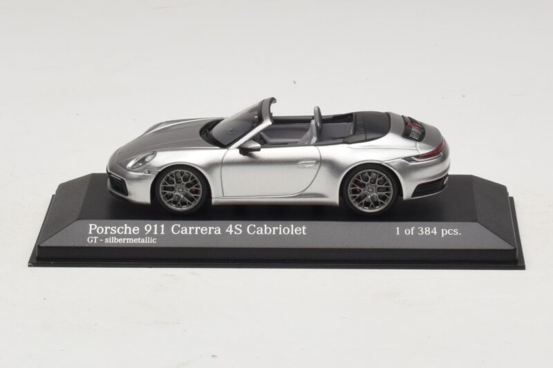Porsche 911 992 Carrera 4S Kabrioletas Sidabrinis Minichamps 1:43 410069330 Metalas