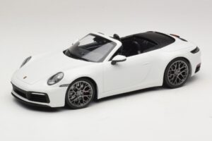 Porsche 911 992 Carrera 4S Kabrioletas Baltas Minichamps 1:18 155067330 Metalas