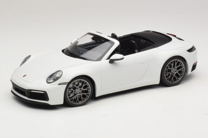 Porsche 911 992 Carrera 4S Kabrioletas Baltas Minichamps 1:18 155067330 Metalas