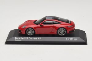 Porsche 911 992 Carrera 4S Raudonas Minichamps 1:43 410069321 Metalas