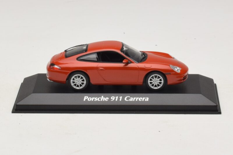 Porsche 911 996 Carrera Orange Metallic Maxichamps 1:43 940061021 Metalas