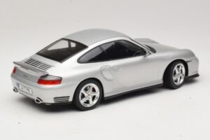 Porsche 911 996 Turbo Sidabrinis KK-Scale 1:18 KKDC181471 Metalas - nuotrauka 2 iš 6