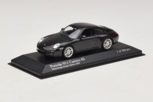 Porsche 911 997 Carrera 4S Pilka Metalik Minichamps 1:43 403066430 Metalas - nuotrauka 2 iš 5