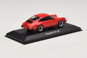 Porsche 911 SC Raudonas Maxichamps 1:43 940062021 Metalas - nuotrauka 2 iš 5