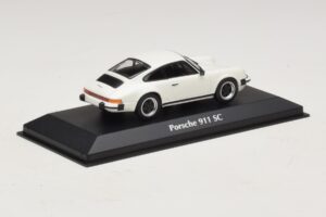 Porsche 911 SC Baltas Maxichamps 1:43 940062020 Metalas - nuotrauka 2 iš 5