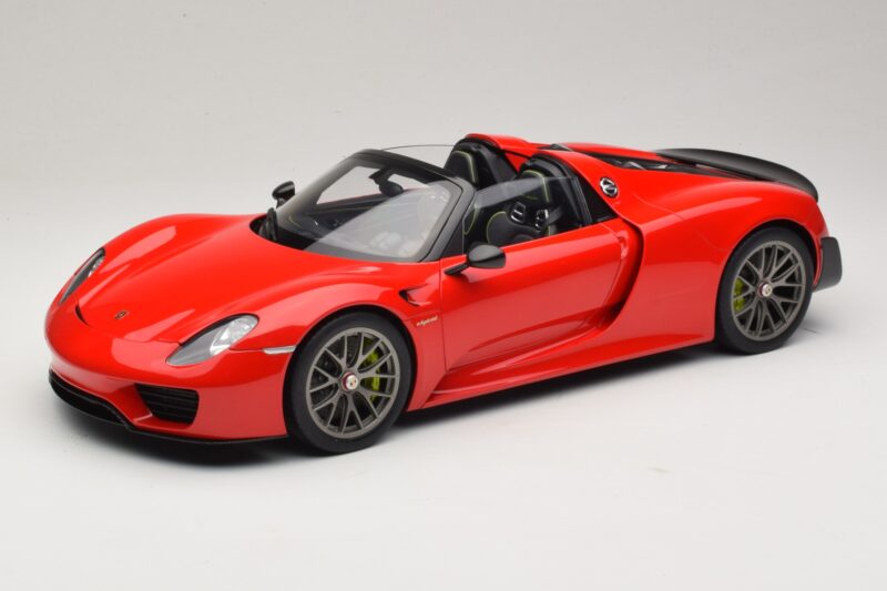 Porsche 918 Spyder Weissach Package Guards Red AUTOart 1:12 12122 Metalas