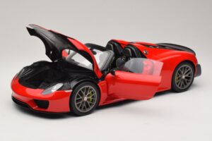 Porsche 918 Spyder Weissach Package Guards Red AUTOart 1:12 12122 Metalas - nuotrauka 2 iš 8