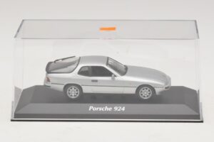 Porsche 924 Sidabrinis Maxichamps 1:43 940062120 Metalas - nuotrauka 4 iš 5