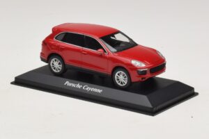 Porsche Cayenne 958 Raudonas Maxichamps 1:43 940063200 Metalas - nuotrauka 3 iš 5