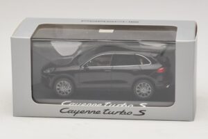Porsche Cayenne 958 Turbo S Juodas Minichamps 1:43 WAP0200220E Metalas - nuotrauka 5 iš 5