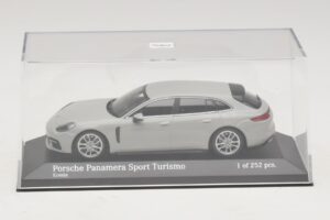 Porsche Panamera 971 Sport Turismo 4E-Hybrid Pilkas Minichamps 1:43 410066114 Metalas - nuotrauka 4 iš 5