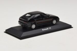 Renault 19 Juodas Maxichamps 1:43 940113701 Metalas - nuotrauka 2 iš 5
