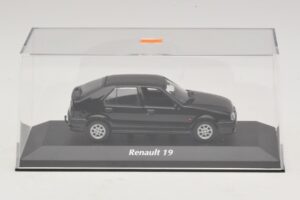 Renault 19 Juodas Maxichamps 1:43 940113701 Metalas - nuotrauka 4 iš 5