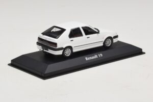 Renault 19 Baltas Maxichamps 1:43 940113700 Metalas - nuotrauka 2 iš 5