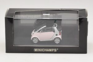 Smart Fortwo 450 Kabrioletas Baltas Legally Blonde 2 Pakaitinė Dėžė Minichamps 1:43 402173900-R1 Metalas - nuotrauka 5 iš 5