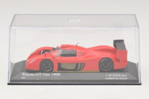 Toyota GT-One TS020 Street Raudonas Minichamps 1:43 433991603 Metalas - nuotrauka 4 iš 5