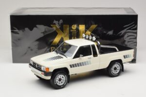 Toyota Hilux N50 Xtra Cab 4x4 Baltas KK-Scale 1:18 KKDC181564 Metalas - nuotrauka 6 iš 6