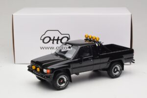 Toyota Hilux N60 SR5 Back to the Future II Blizgus Juodas Otto 1:18 OT481 Derva - nuotrauka 6 iš 6