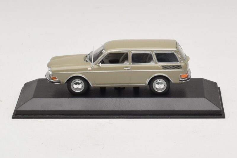 Volkswagen 411 LE Variant Savanna Beige Minichamps 1:43 400051114 Metalas