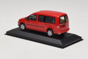 Volkswagen Caddy 2K Bus Raudonas Minichamps 1:43 CADDY009 Metalas - nuotrauka 3 iš 5