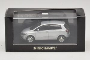 Volkswagen Golf Plus Mk5 Sidabrinis Pakaitinė Dėžė Minichamps 1:43 400054370-R1 Metalas - nuotrauka 5 iš 5