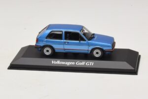 Volkswagen Golf GTI Mk2 Mėlyna Metalik Maxichamps 1:43 940054120 Metalas