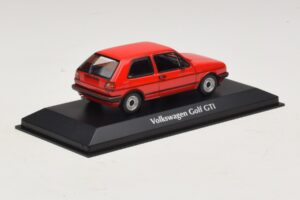 Volkswagen Golf GTI Mk2 Raudonas Maxichamps 1:43 940054121 Metalas - nuotrauka 2 iš 5