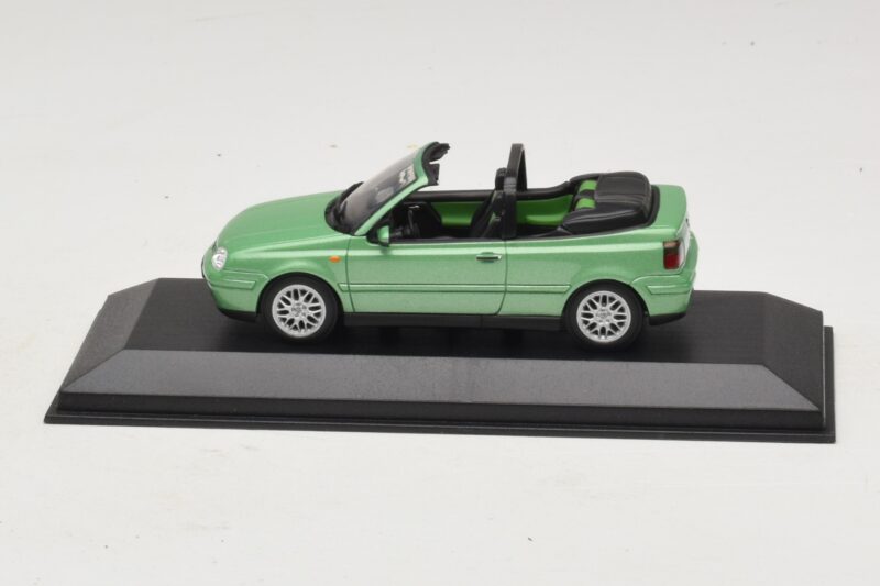 Volkswagen Golf Mk4 Kabrioletas Žalia Metalik Minichamps 1:43 430058335 Metalas