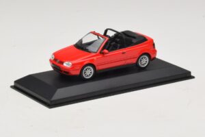 Volkswagen Golf Mk4 Kabrioletas Raudonas Atstovo Leidimas Minichamps 1:43 GOLF006 Metalas - nuotrauka 2 iš 5